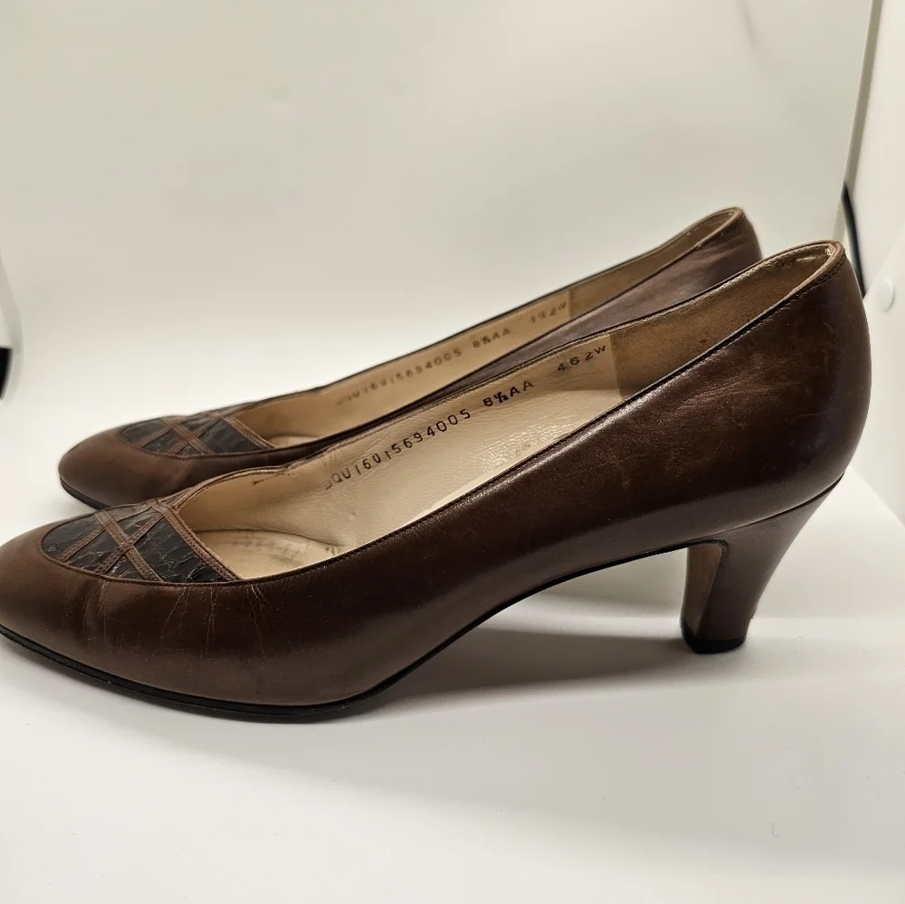 Salvatore Ferragamo Vintage Brown Heels Women's Size 8.5